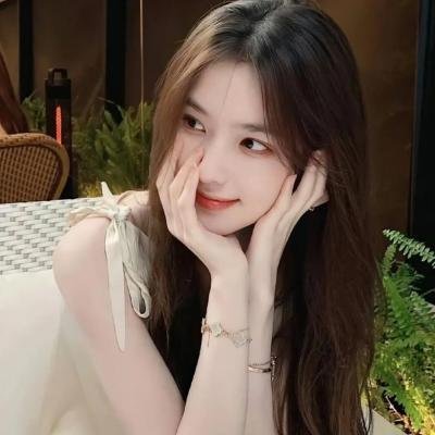 顶流男星又出大瓜：深夜密会神秘女子，经纪人连夜公关，长达一周