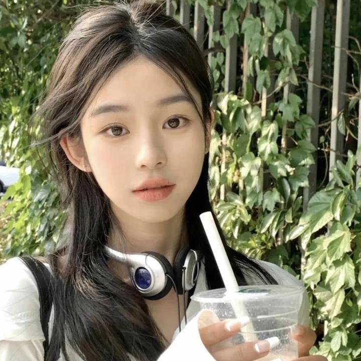 圈内新人片场意外受伤，投资人震怒，一个月引热议